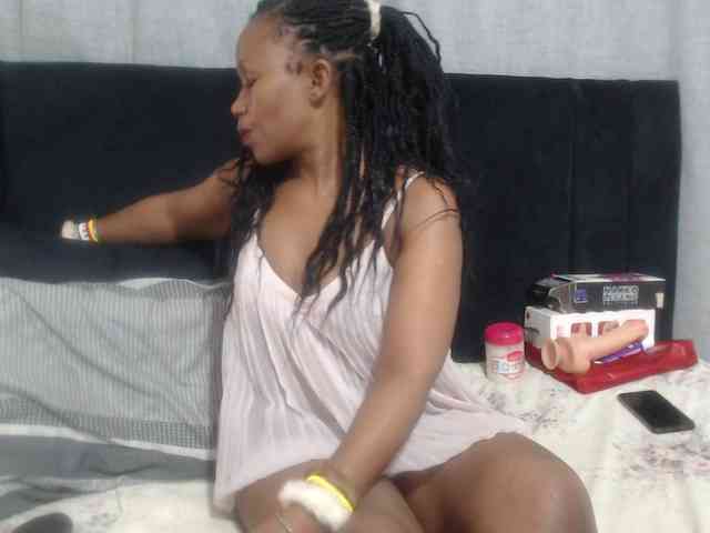 Model: Sheila80