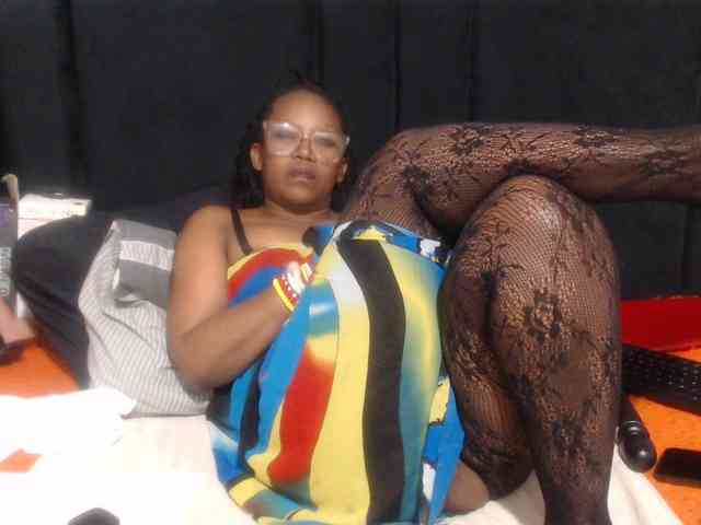 Sheila80 webcam