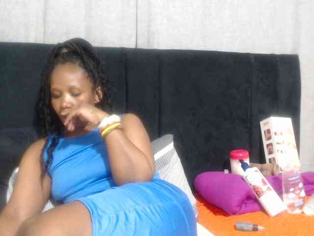 Sheila80 webcam