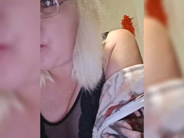 Vika211 live cam on BongaCams