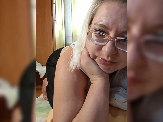 Vika211 live cam on BongaCams