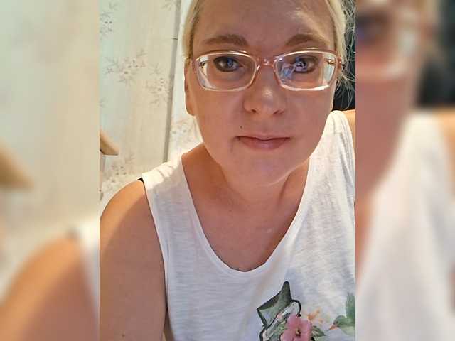 Vika211 live cam on BongaCams