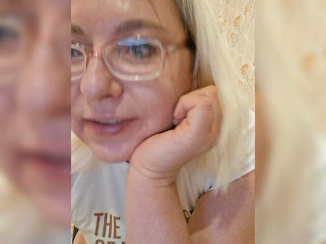 Vika211 live cam preview