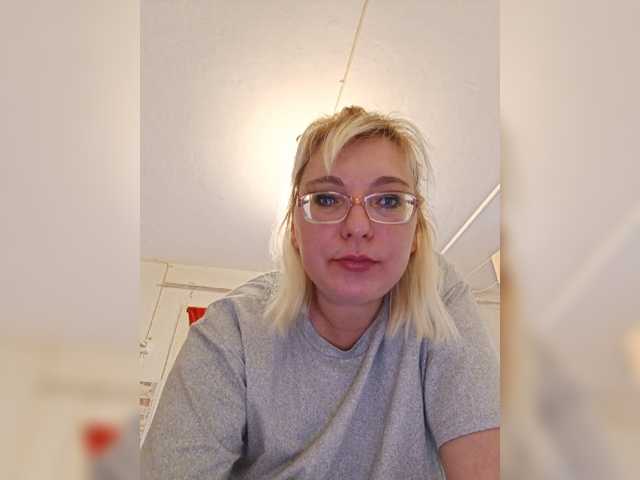 Vika211 live cam on BongaCams