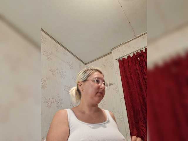 Vika211 live cam on BongaCams