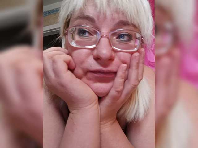 Vika211 live cam on BongaCams