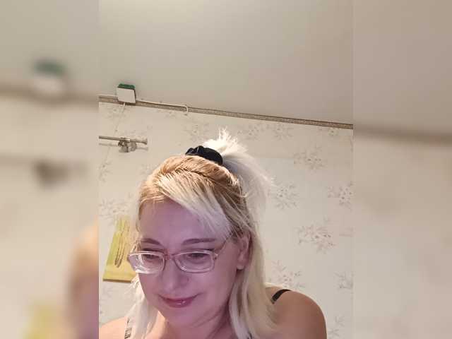 Vika211 live cam preview