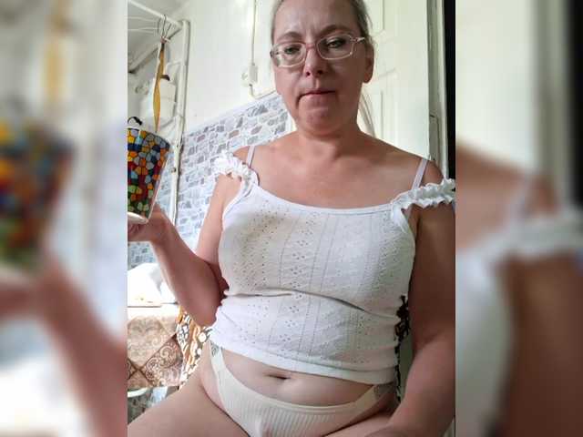 Vika211 live cam on BongaCams