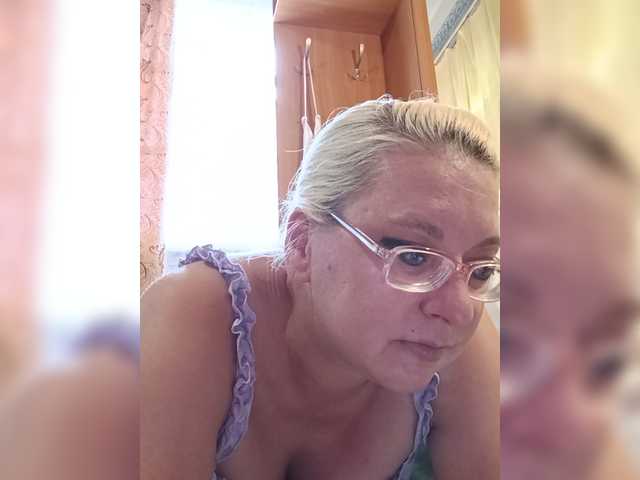 Vika211 live cam on BongaCams