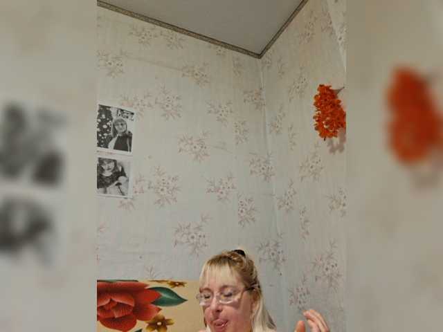 Vika211 live cam on BongaCams