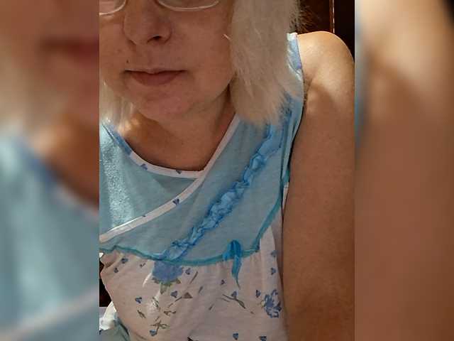 Vika211 live cam on BongaCams