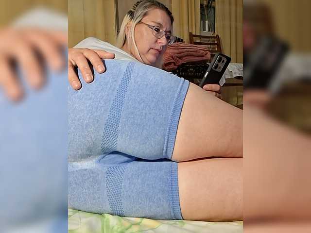 Vika211 live cam on BongaCams