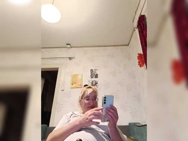 Vika211 live cam on BongaCams