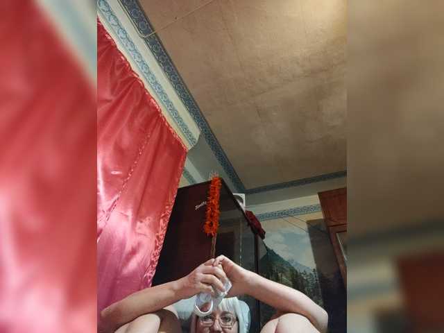Vika211 live cam on BongaCams
