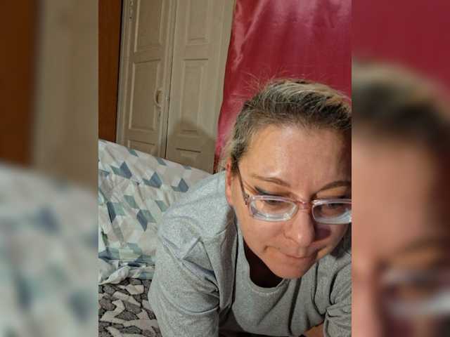 Vika211 live cam on BongaCams