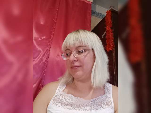 Vika211 live cam on BongaCams