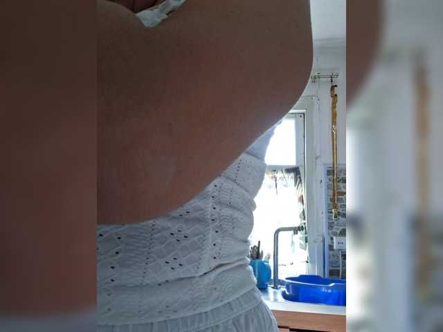 Vika211 live cam on BongaCams