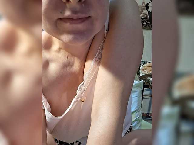 Vika211 live cam on BongaCams