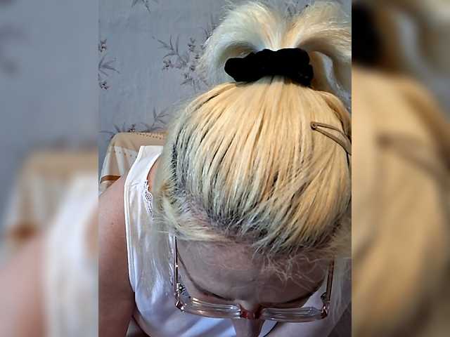 Vika211's BongaCams show and profile