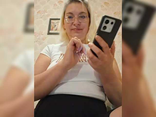 Vika211 live cam on BongaCams