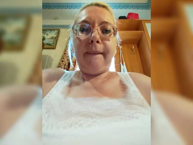 Vika211 live webcam show