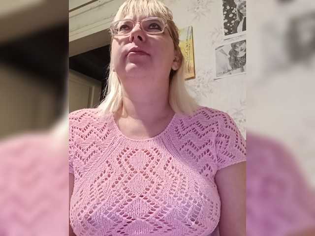 Vika211 live cam on BongaCams
