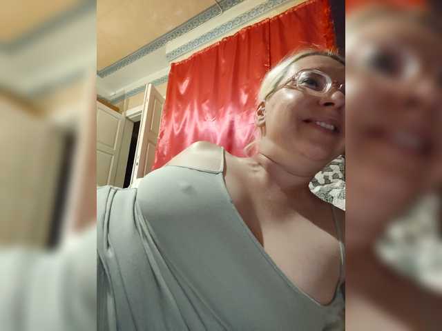 Vika211 live cam on BongaCams