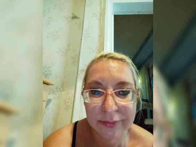Vika211 webcam