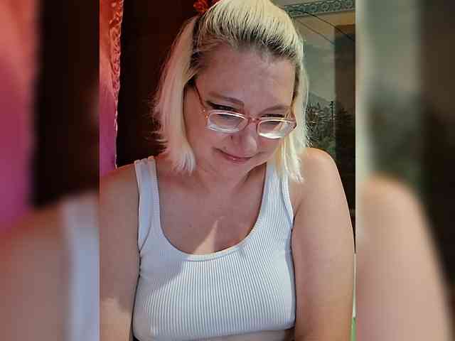 Vika211 webcam