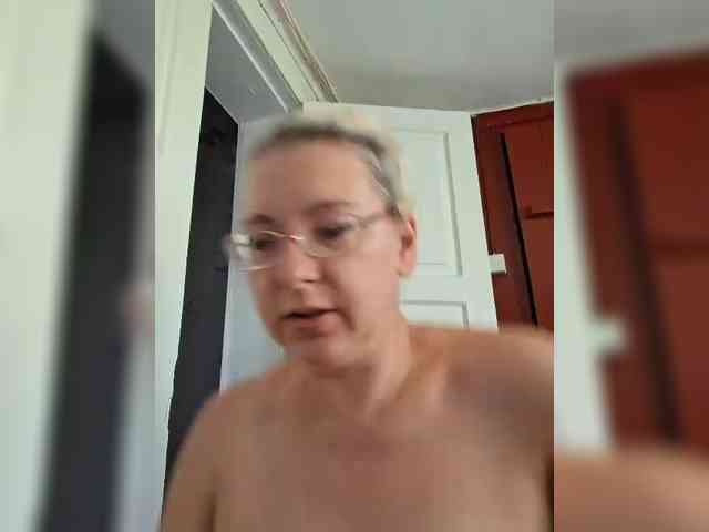 Vika211 webcam