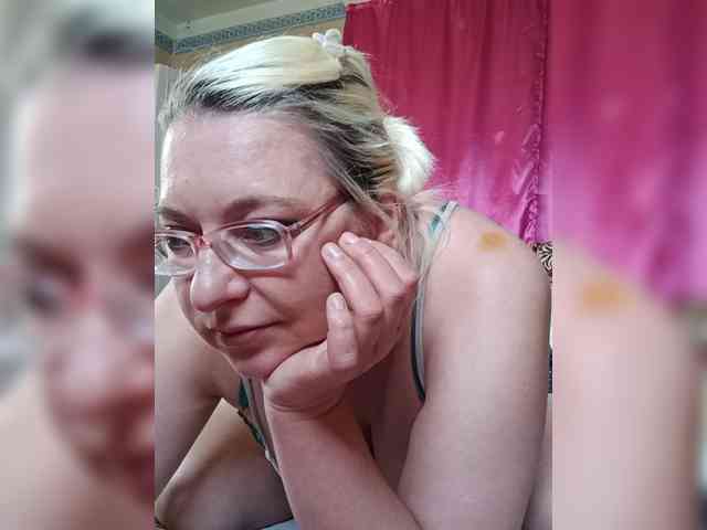 Vika211 webcam