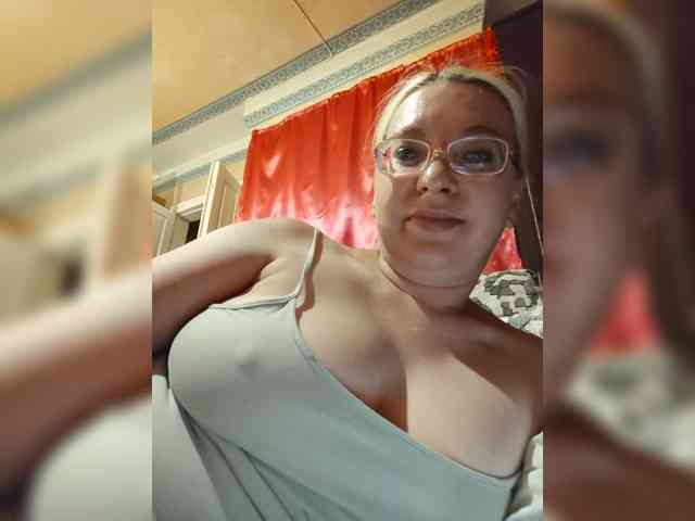 Vika211 webcam