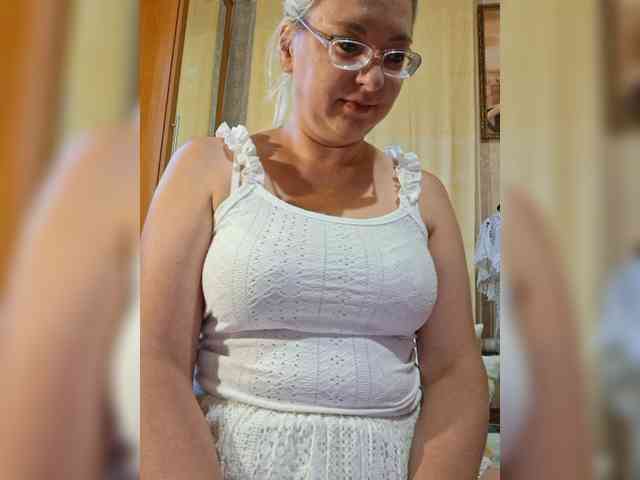Vika211 webcam