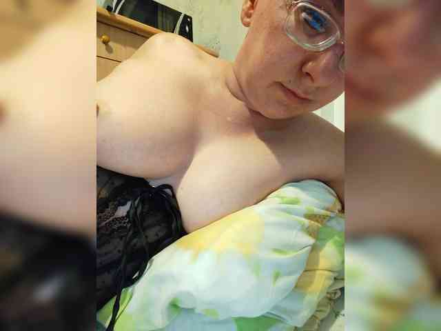 Vika211 webcam