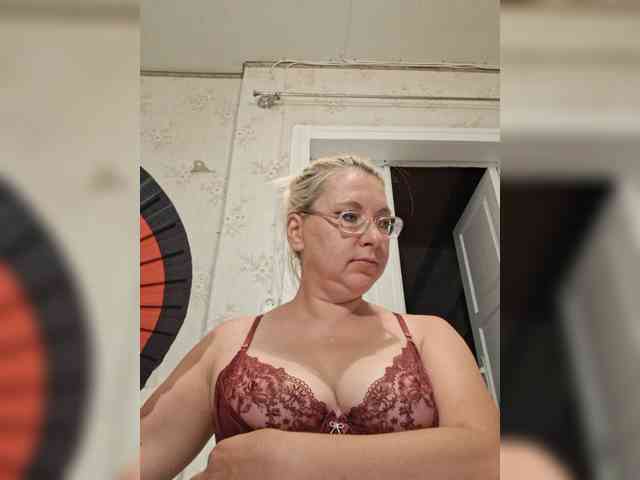 Vika211 webcam
