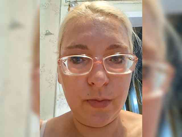 Vika211 webcam