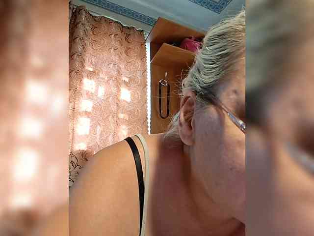 Vika211 webcam