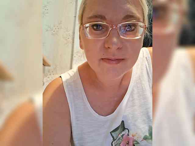 Vika211 Sex Cam Show