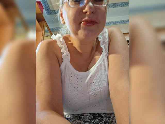 Vika211 webcam