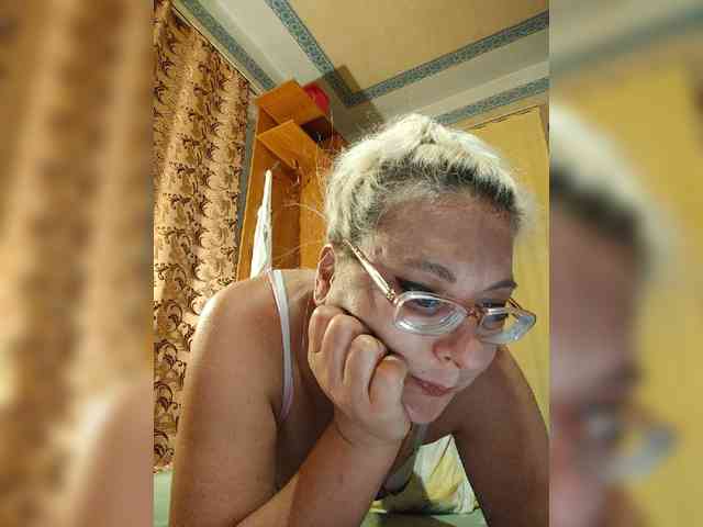 Vika211 webcam