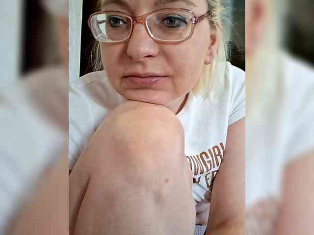 Vika211 webcam