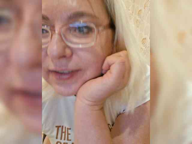 Vika211 webcam