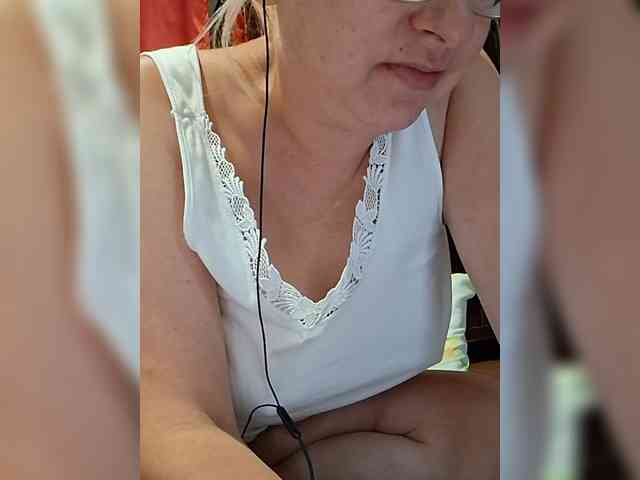 Vika211 webcam