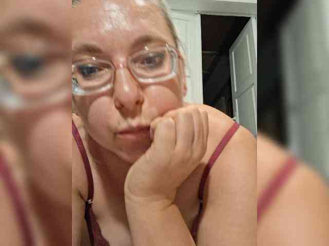 Vika211 webcam