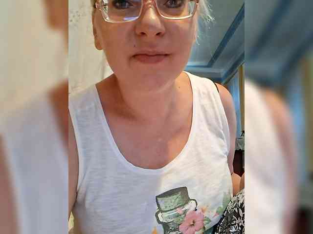 Vika211 webcam