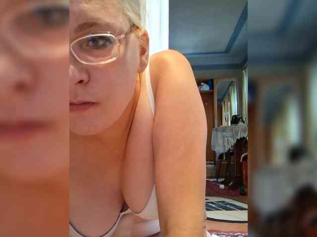 Vika211 webcam