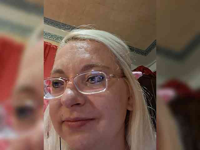 Vika211 webcam