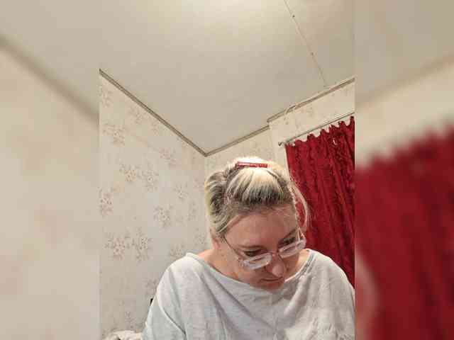 Vika211 webcam