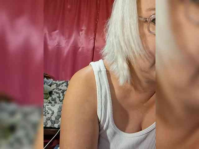 Vika211 webcam
