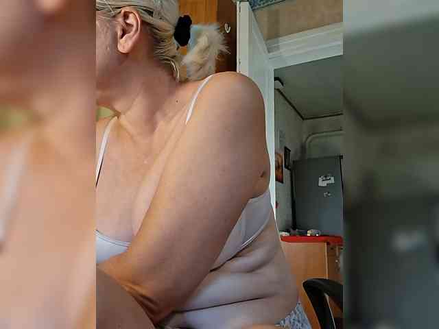 Vika211 webcam